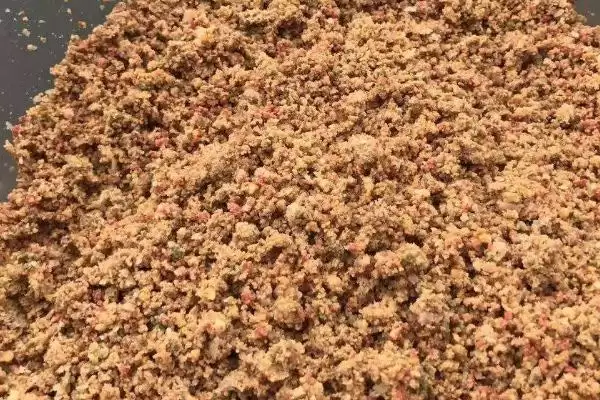 纯香型鱼饵1#鲫饵料介绍(纯香型鱼饵1#鲫饵料在成分、适用场景上如何介绍)插图7 纯香型鱼饵1#鲫饵料介绍(纯香型鱼饵1#鲫饵料在成分、适用场景上如何介绍)插图7