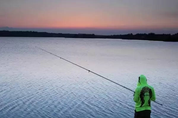 春夏秋傍晚和晚上钓昂刺鱼最佳的原因(春夏秋傍晚和晚上钓昂刺鱼最佳的原因)插图1