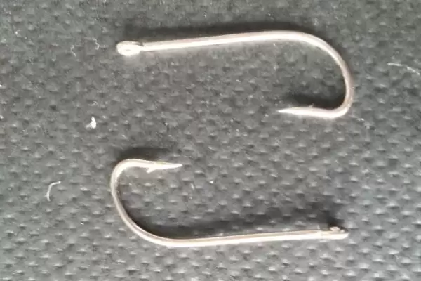 白狐4号鱼钩特点(白狐4号鱼钩在材质、钩型设计等方面有哪些显著特点)插图2 白狐4号鱼钩特点(白狐4号鱼钩在材质、钩型设计等方面有哪些显著特点)插图2