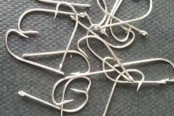 白狐4号鱼钩特点(白狐4号鱼钩在材质、钩型设计等方面有哪些显著特点)插图1 白狐4号鱼钩特点(白狐4号鱼钩在材质、钩型设计等方面有哪些显著特点)插图1