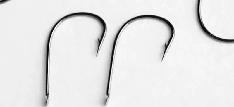 白狐鱼钩与丸世钩对比(白狐鱼钩和丸世钩在尺寸大小、拉力强度上对比如何)-会东网