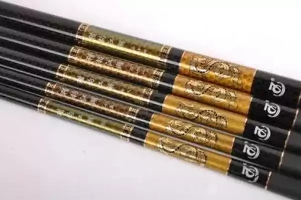 傲江湖鱼竿亮点(4-6H硬度、110厘米收缩长的傲江湖鱼竿有哪些独特亮点)插图1 傲江湖鱼竿亮点(4-6H硬度、110厘米收缩长的傲江湖鱼竿有哪些独特亮点)插图1