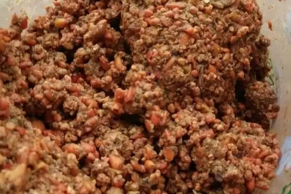 鲤鱼窝料配方大揭秘，麦麸、玉米渣等常用材料解读插图2