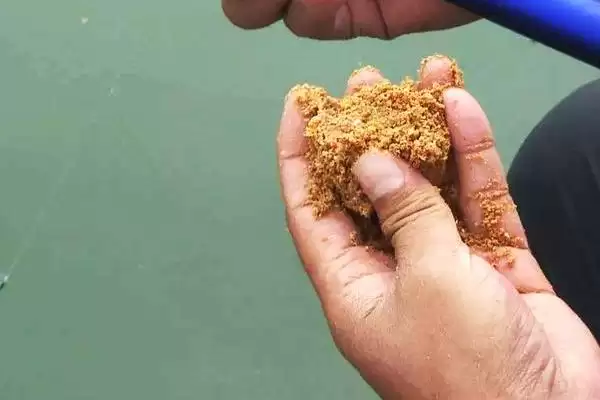 拉饵和搓饵区别揭秘，制作、重量、雾化等方面对比插图3
