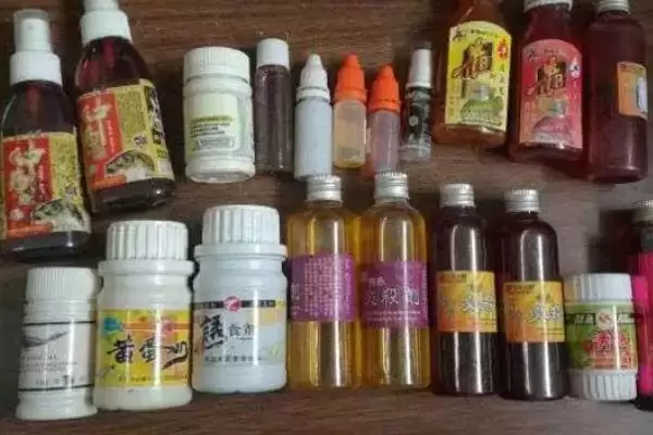 水库钓鲤鱼的实用饵料，冬季用荤饵夏季用素饵的选择依据插图3