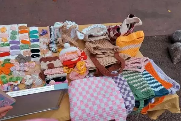 赚钱摆地摊项目揭秘，玩具、服装等热门项目解读插图8