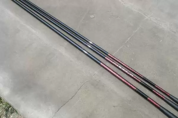 如何将七星漂安装在鱼线上,穿漂豆、铅皮座安装要点插图2 如何将七星漂安装在鱼线上,穿漂豆、铅皮座安装要点插图2