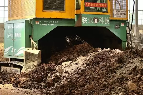 养鸡场经常发病的原因(养鸡场常发病的原因是什么)？插图3
