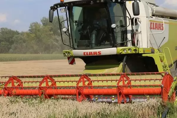 防止收割机跑粮方法介绍(防止收割机跑粮教你这四招)?插图1 防止收割机跑粮方法介绍(防止收割机跑粮教你这四招)?插图1