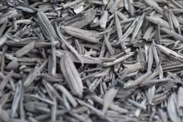 稻壳灰可当做肥料施到水稻田(稻壳灰对水稻作用有何体现)？插图1