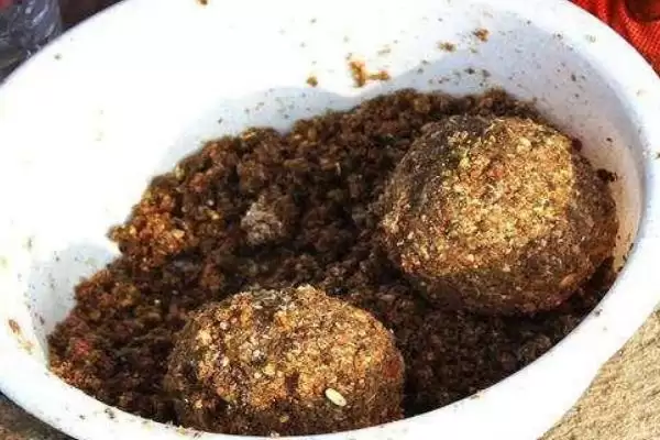 菜籽油饼打窝的效果好不好呢,菜籽油饼打窝好不好插图3