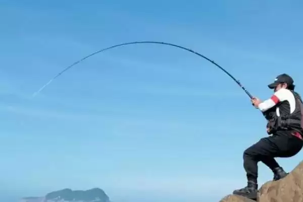 钓白条鱼的打窝聚鱼方法,钓白条鱼怎么打窝来进行聚鱼插图1 钓白条鱼的打窝聚鱼方法,钓白条鱼怎么打窝来进行聚鱼插图1