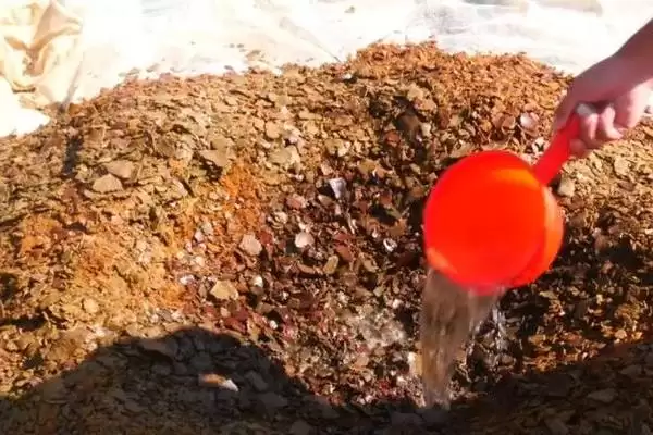 如何判断饼肥完成发酵的方法有哪些？插图2