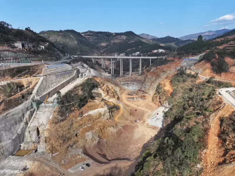 会东两岔河水库(一期)工程:昼夜施工,奏响建设强音插图 会东两岔河水库(一期)工程:昼夜施工,奏响建设强音插图