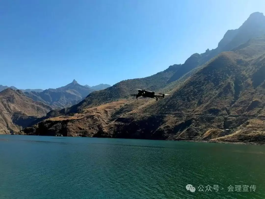 市水利局如何联合各乡镇开展金沙江流域巡河?“人工 + 无人机” 效果咋样?问题整改情况又如何?插图1 市水利局如何联合各乡镇开展金沙江流域巡河?“人工 + 无人机” 效果咋样?问题整改情况又如何?插图1