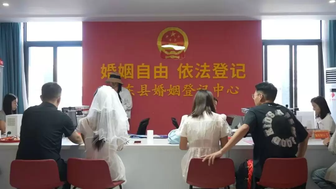 520领证高峰来袭 会东县民政局用贴心服务筑牢幸福底色-会东网
