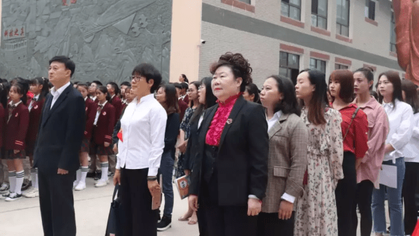 会东南山中学收费多少