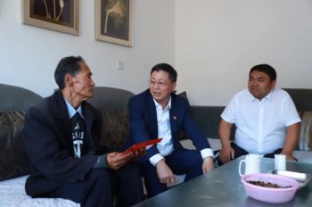 川滇明珠|环江红走访慰问了野租乡老党员插图