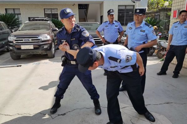 会东门户网|会东为进一步深化全警实战大练兵工作-会东网