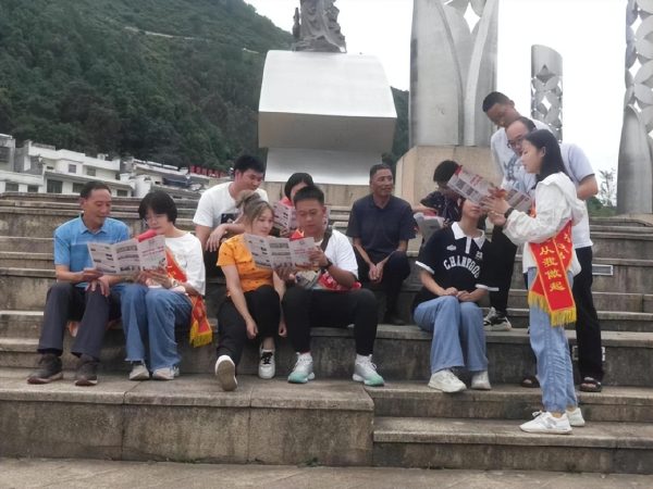 会东县和文中学积极开展民族团结进步宣传月活动插图1 会东县和文中学积极开展民族团结进步宣传月活动插图1