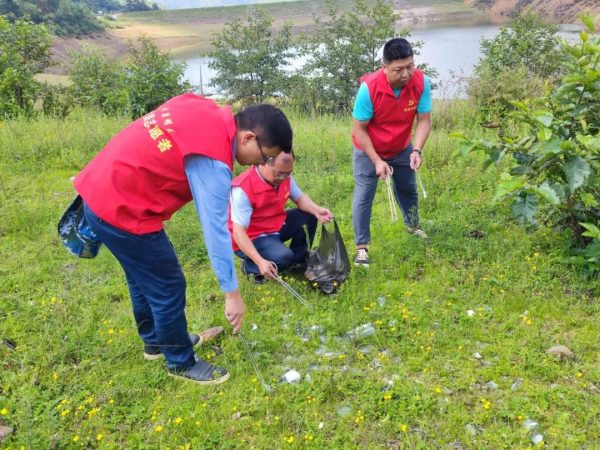 川滇明珠官网资讯|会东县淌塘镇的党委会议室展开插图1 川滇明珠官网资讯|会东县淌塘镇的党委会议室展开插图1