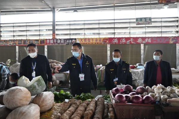 会东疫情防控，会东县市场监管局深入辖区对部分农贸市场插图1