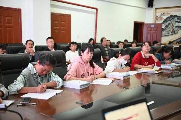 会东县教育体育召开9月营商环境工作推进会
