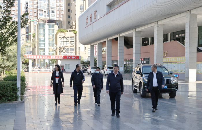 会东网资讯，11月9日，会东县委书记环江红到和文中学调研教育发展工作-会东网