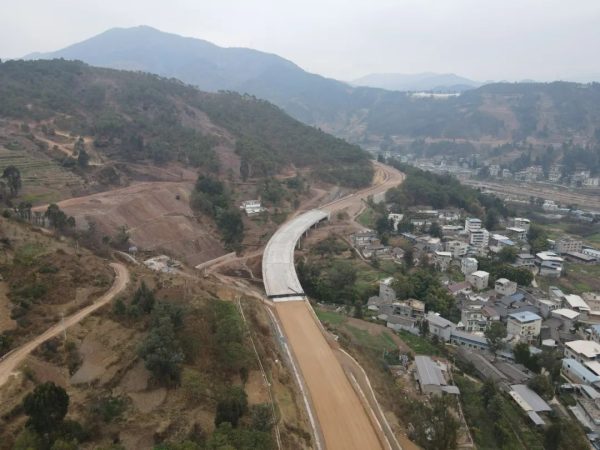 川滇明珠，会东县坚持疫情防控和项目建设两手抓插图2