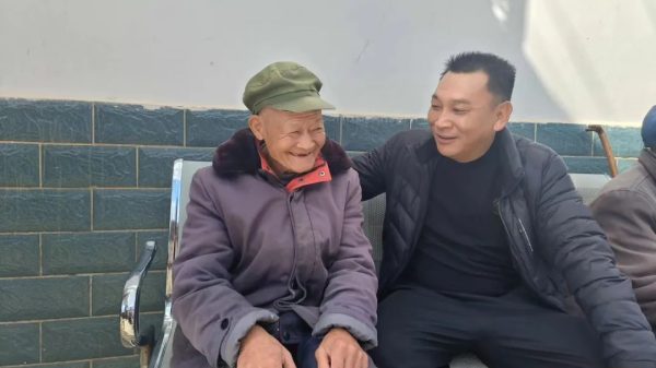 唐智：用爱心和耐心为敬老院老人打造温馨家-会东网