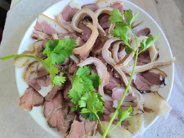 立冬时节,会东黑山羊肉成为滋补佳品!插图2 立冬时节,会东黑山羊肉成为滋补佳品!插图2