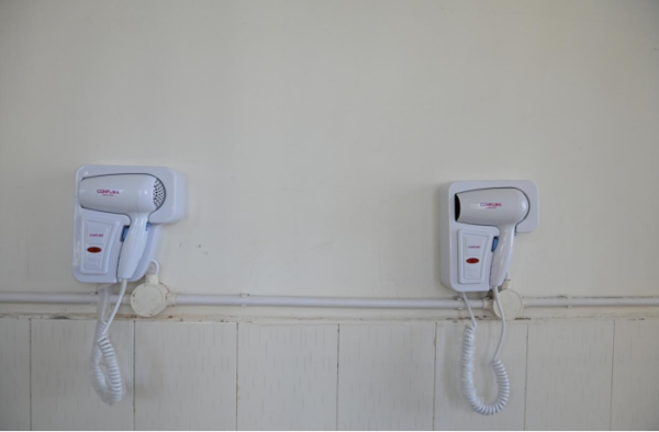 会东县和文中学安装自助吹风机，为学生提供便捷舒适的住宿环境-会东网