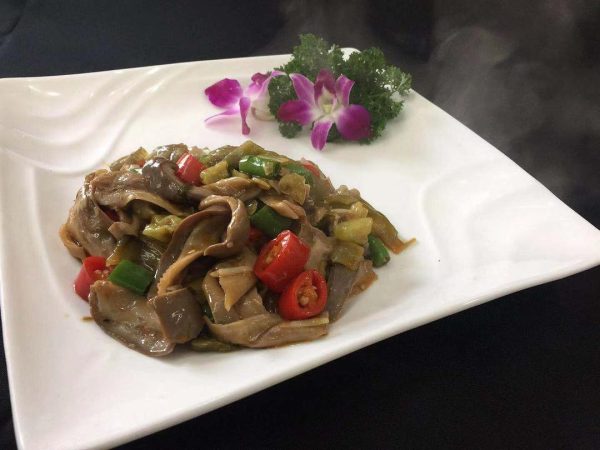 【会东网】豆豉蒸五花肉和酸菜炒猪肚条的做法插图4