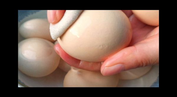 茶叶蛋制作方法:简单易学,鲜香入味的家常菜插图2 茶叶蛋制作方法:简单易学,鲜香入味的家常菜插图2