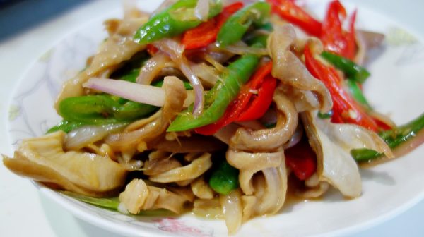 【会东网】豆豉蒸五花肉和酸菜炒猪肚条的做法插图6