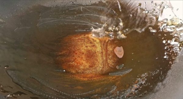 茶叶蛋制作方法:简单易学,鲜香入味的家常菜插图5 茶叶蛋制作方法:简单易学,鲜香入味的家常菜插图5