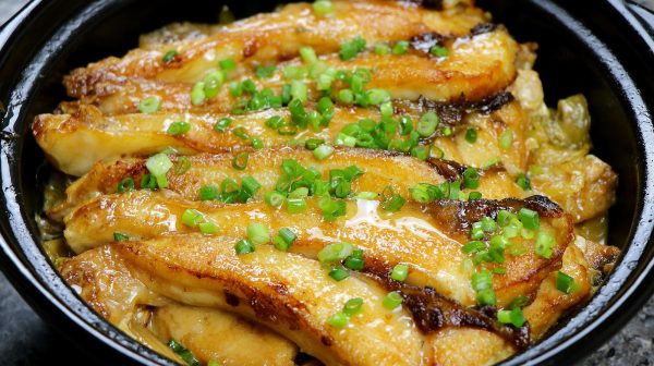 会东网：山药炒素肠、竹笋炒腊肉、萝卜炒肉、香焖鱼腩的做法插图10