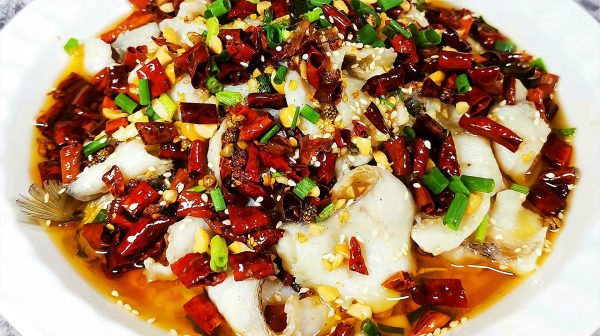 会东网美食丨川味炝锅鱼、肉丝花生凉粉、咸蛋黄烧茄子做法插图1