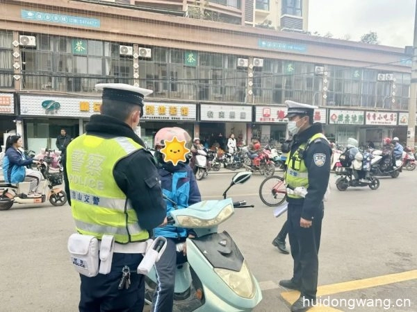 会东县公安局交通警察大队严查中小学生违规骑行预防交通事故插图