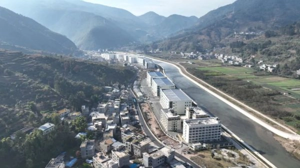 会东：小岔河特色产业园区正式投产 助力县域经济转型升级插图1