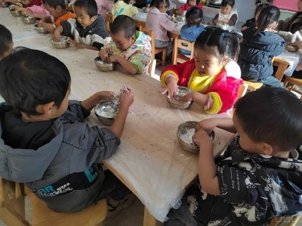 姜州镇幼儿园：以食育教育促进幼儿全面发展插图3