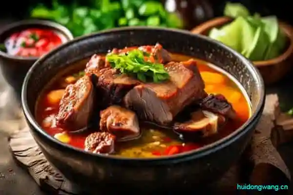 炖羊肉怎么炖好吃呢（炖制美味羊肉的方法）？插图2