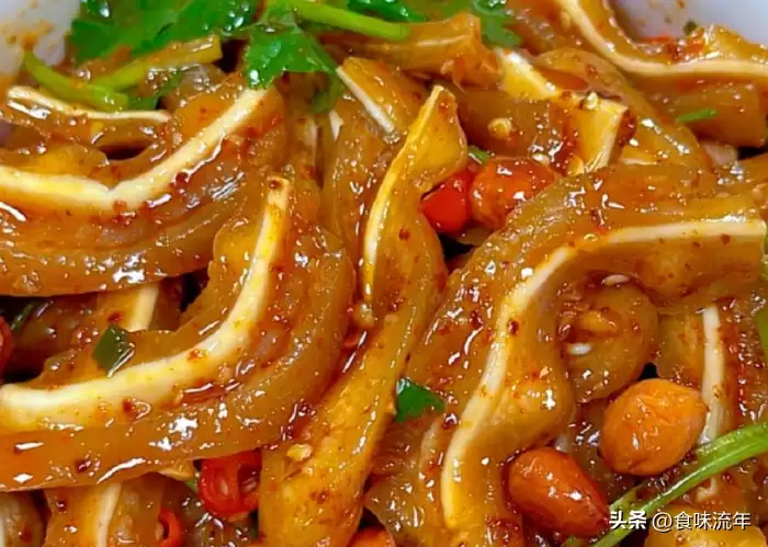 《春暖花开的中国》开播，云南12道美食曝光插图11