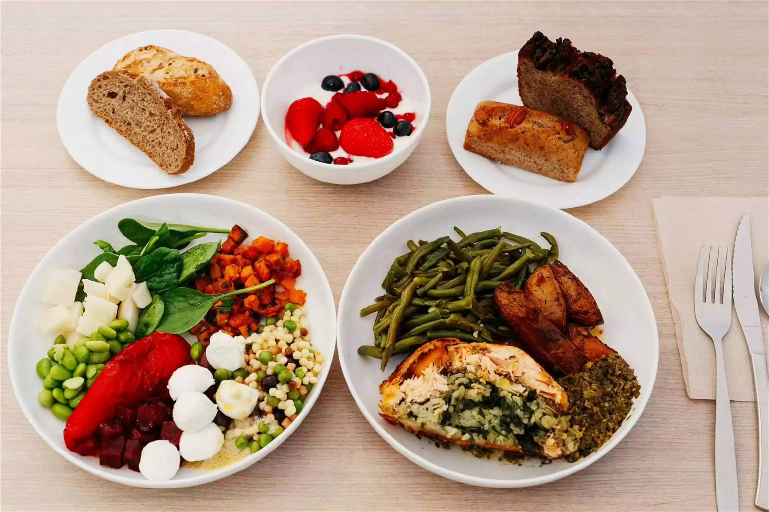 巴黎奥运村法餐引热议，节俭风引关注插图2