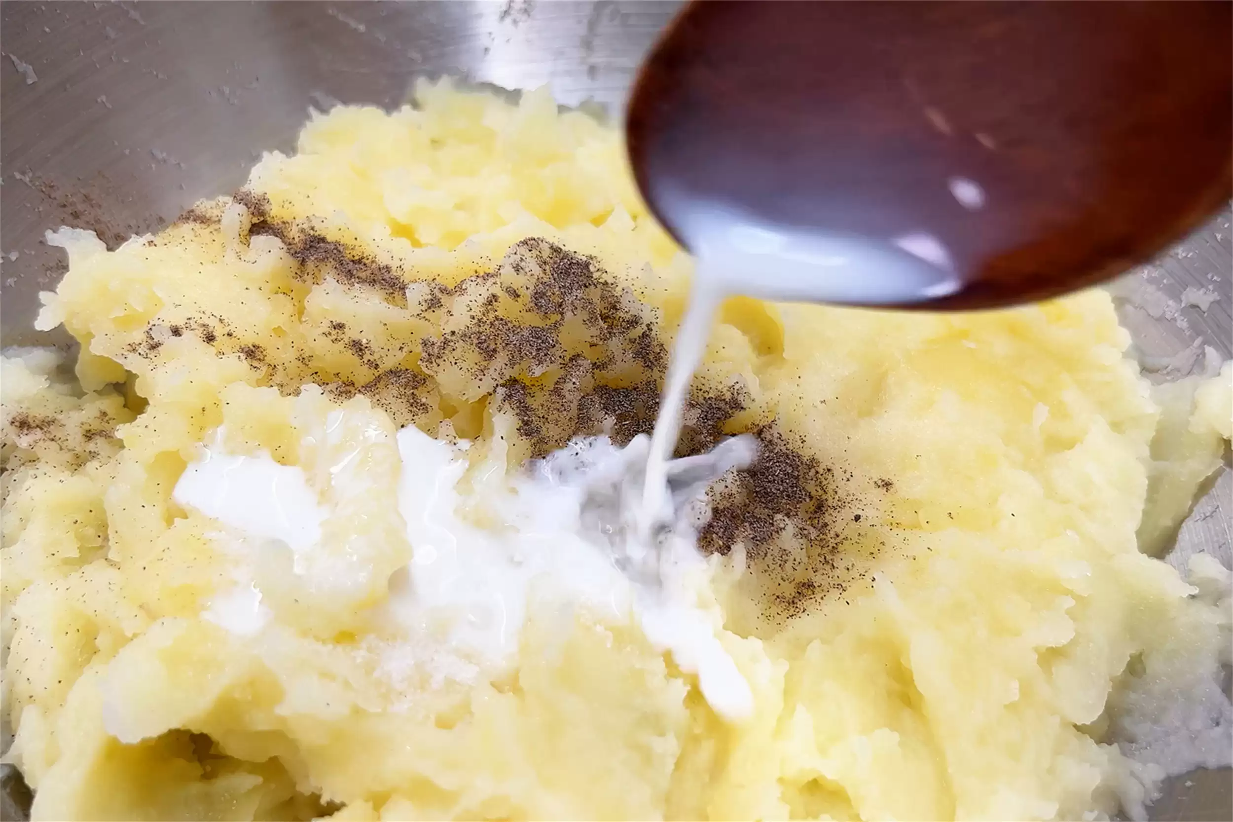 饭店招牌土豆菜在家做，成本低味道美插图5