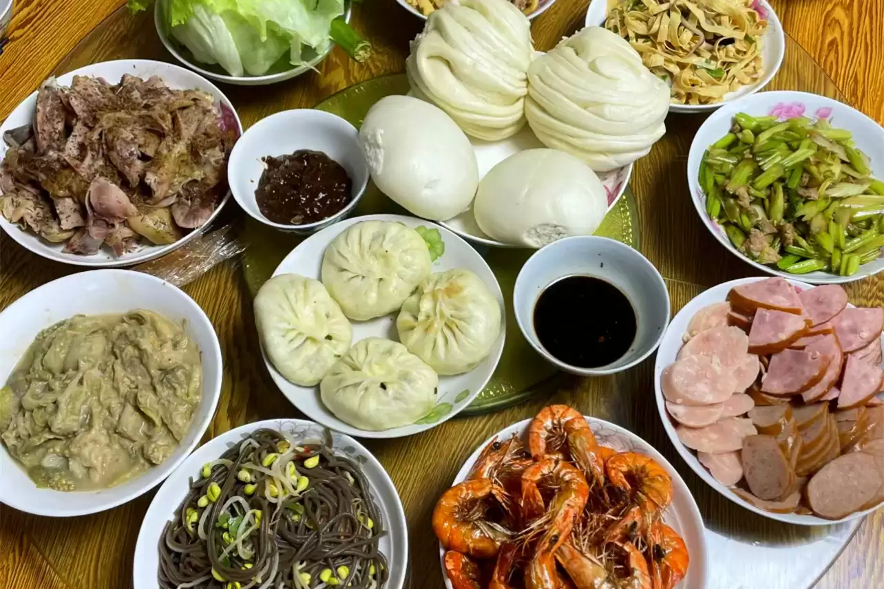 北方餐桌习俗误解：饺子待客与啃馒头真相插图14