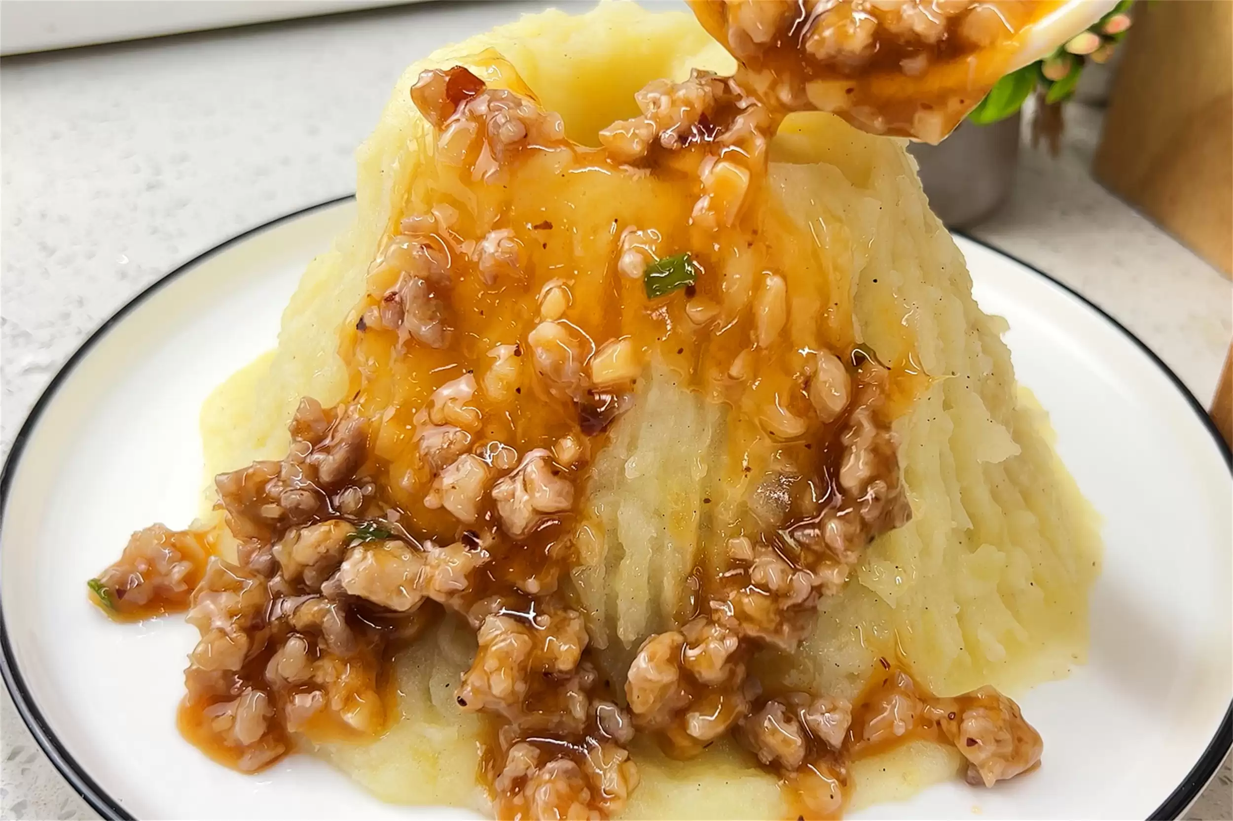 饭店招牌土豆菜在家做，成本低味道美插图10