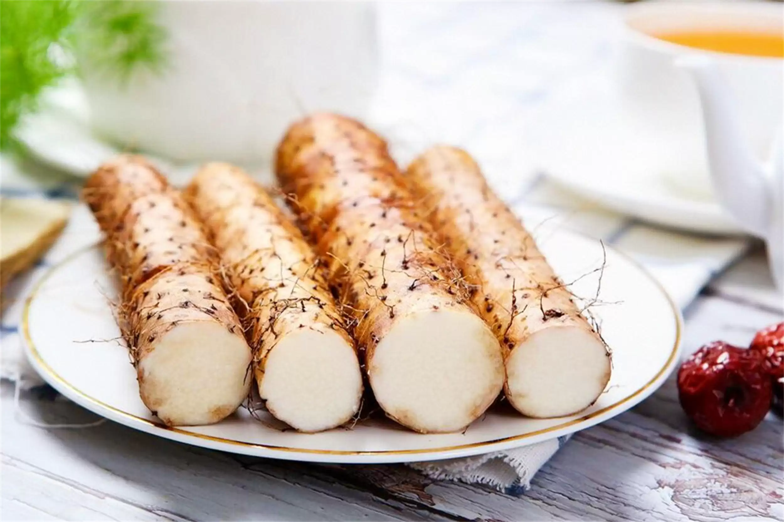 秋燥润肺食材：五种食材调理身体插图1