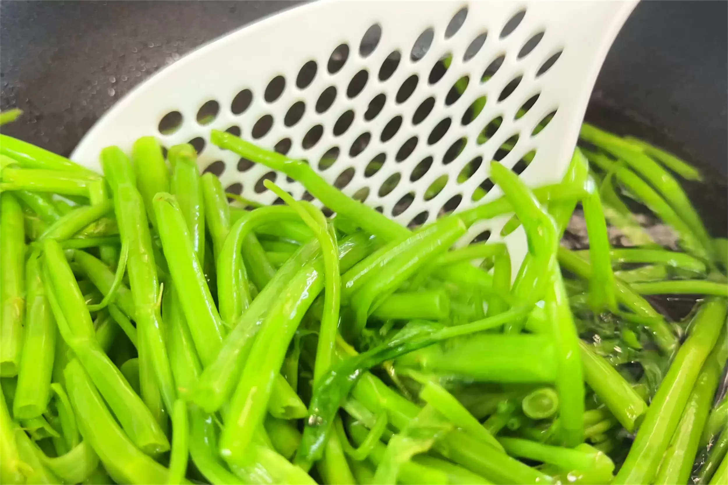 天热首选：聪明人夏季多吃2样“黄金菜”插图9