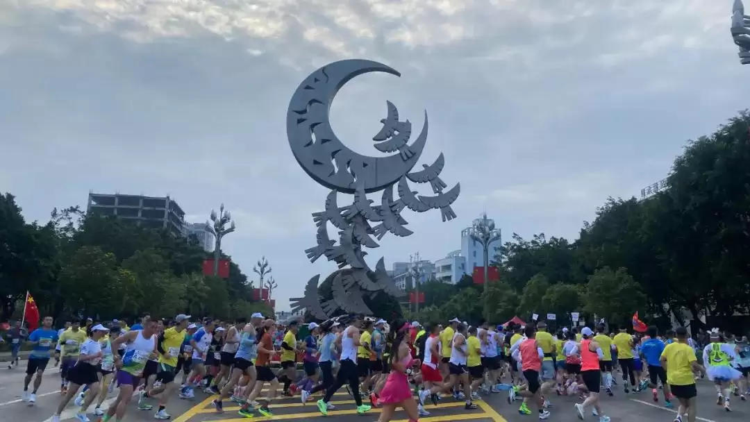 2024西昌邛海湿地马拉松盛大鸣枪开跑激情飞扬！插图12